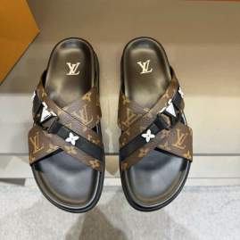 Picture of Louis Vuitton Slippers _SKULVsz38-45mnq0228677